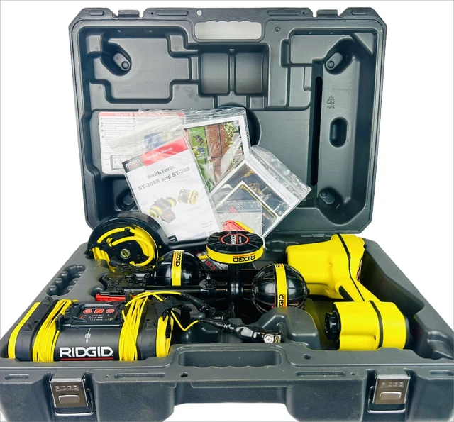 RIDGID SEEKTECH SR20 Utility Line Locator w/ ST305 Transmitter