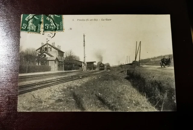 CPA 95 PRESLES - La Gare