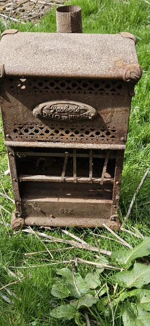 Local Pickup Only... Antique Clow Gasteam Radiator Heater Cast Iron  NO B 34