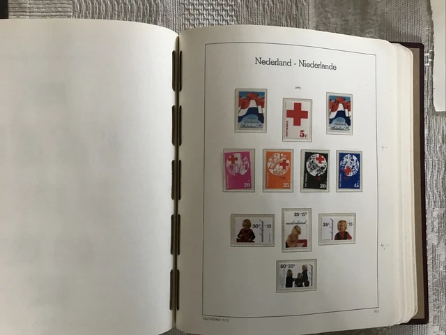 Sammlung Niederlande 1867 - 1984 postfrisch und gest. in  Leuchtturm-Vordrucken 13