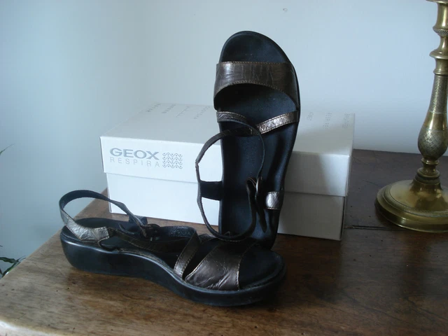 Sandales Plates Hermès Femme Taille 38 – Cuir Noir, Très Bon état Avec Boîte D'origine