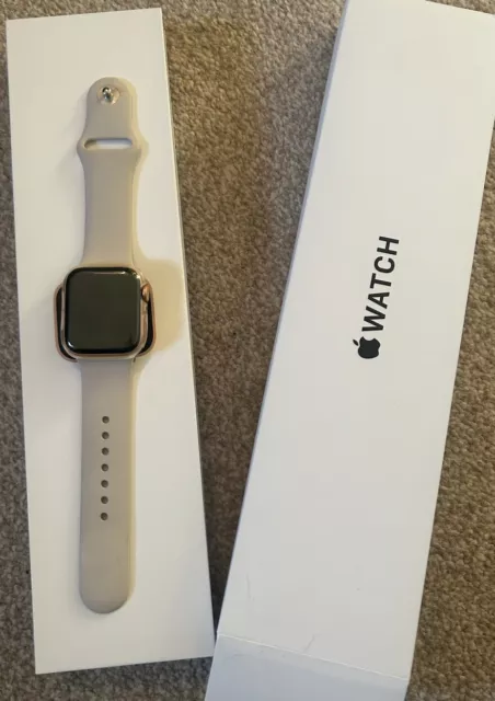Apple Watch SE 40mm Gold Aluminium Starlight Sp band GPS
