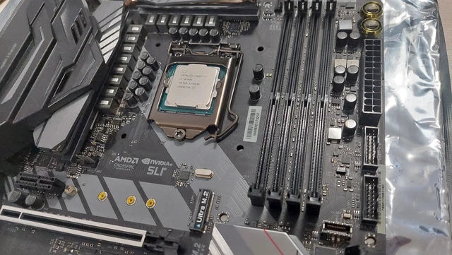 PLACA MADRE ASROCK Fatal1ty Z370 Gaming K6 Intel Core i7-8700k