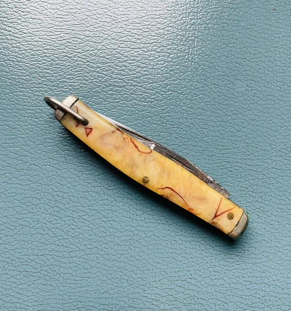 Vintage Small Pocket Knife 2 Blades Key Ring By Camillus N.Y. USA Nice Handle Vintage Small Pocket Knife 2 Blades Key Ring By Camillus N.Y. USA Nice Handle