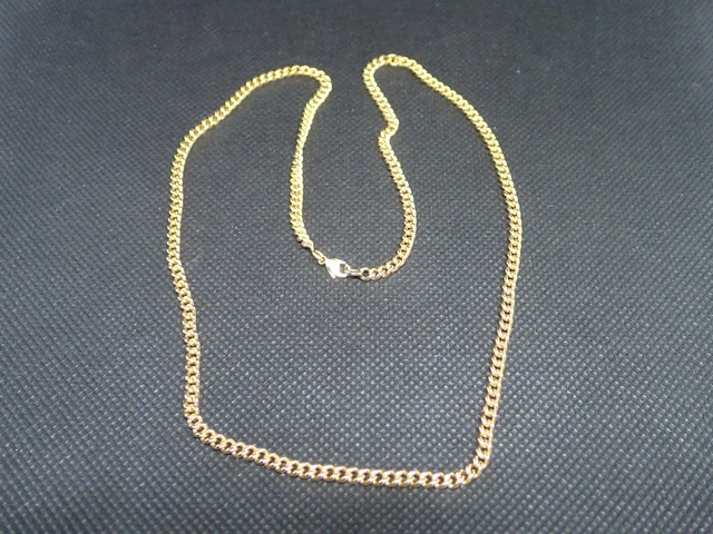 Croix En Or Jaune 18 Carats (750/1000) - 1.40g - Bijou D'occasion En Parfait état