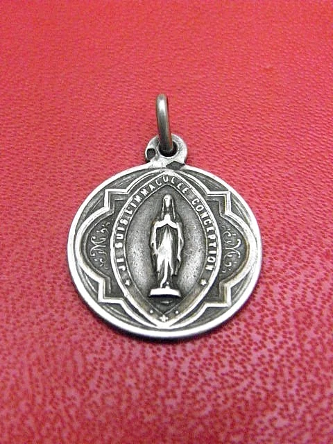 BIJOU RELIGIEUX - Ancienne Medaille Religieuse En Laiton Xix Eme EUR 10