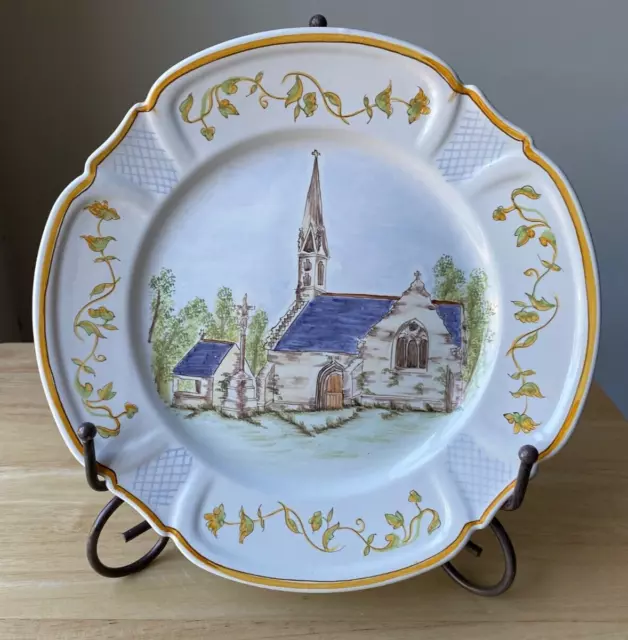 HB HENRIOT QUIMPER 9.75" Chapelle de St. Kadou Noel 1987 Limited Edition Plate