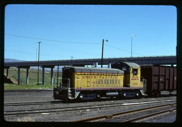 Railroad Slide - Union Pacific #1835 Switcher Locomotive 1978 Train Yard Vintage