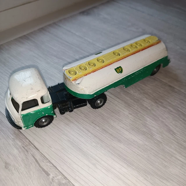 ANCIENNE VOITURE TOLE 17CM A CLEF COLLECTION CAMION JRD JEP