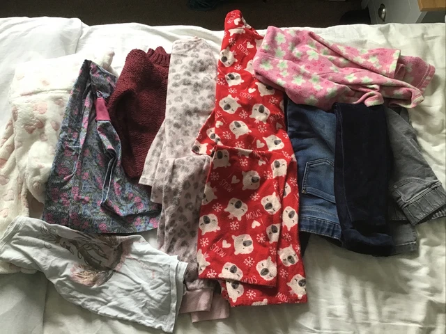 Large girls 6-7 years clothes bundle including dressing gown, great condition.
