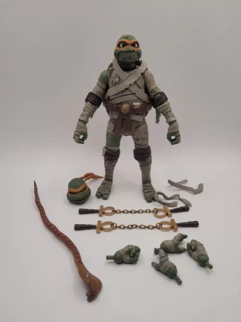 NECA Universal Monsters x Teenage Mutant Ninja Turtles Michelangelo Mummy Figure
