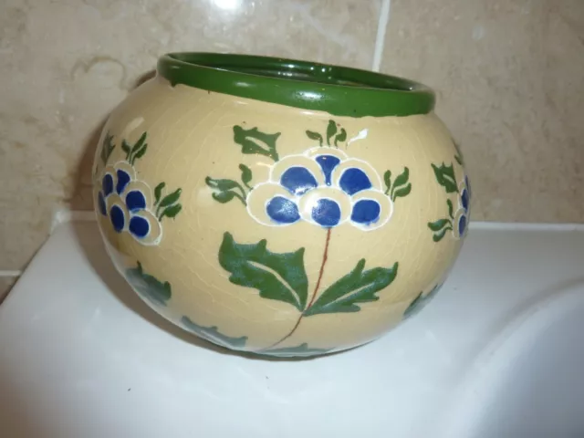 19Thc Stoneware Pottery 11Cm Tobacco Jar With Blue Tubeline Flower &Green Leaves