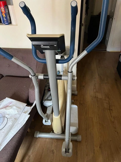 Reebok edge 2 deals in 1 cross trainer
