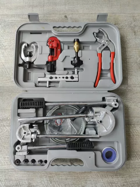 LIUX Caisse valise coffre boîte à outils à roulette - Cdiscount Bricolage