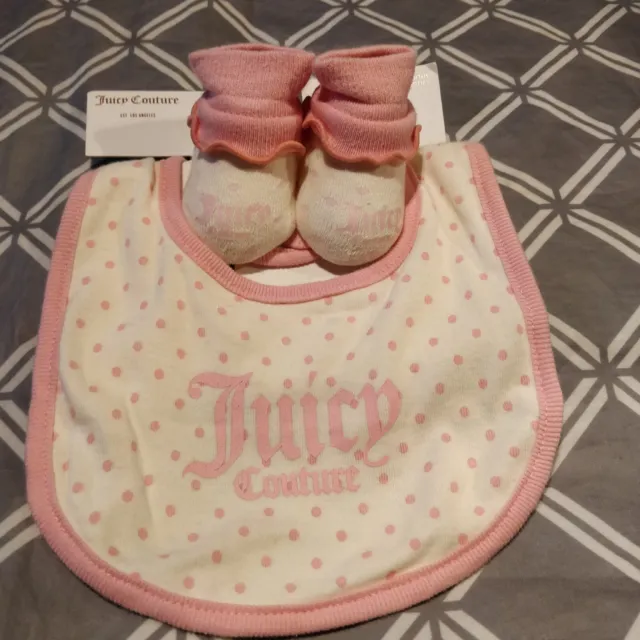 Girls Juicy couture Baby Bib And Booty Set In Pink Size 0-6 Months Vinatge