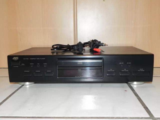 Reproductor de CD JVC XL V 120 con cable Cinch