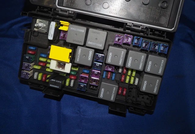 2007 DODGE NITRO Engine Bay Fuse Box Module TIPM W/One Year Warranty ...