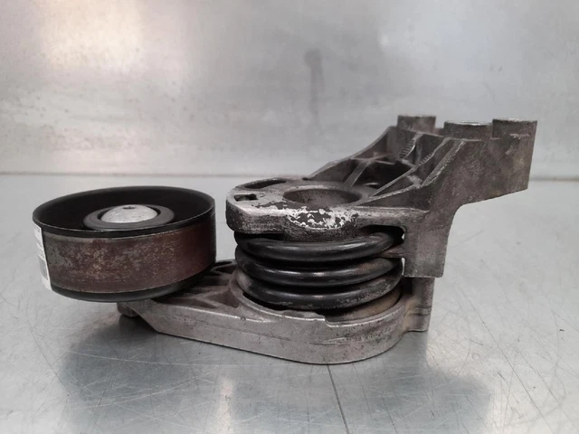 045903315A galet tendeur pour VOLKSWAGEN POLO 1.4 TDI 2001 2520568 2