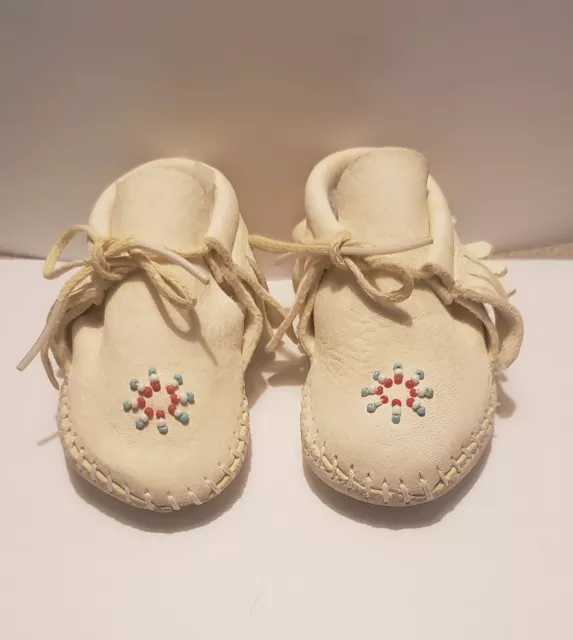 Vintage Taos Baby Infant Deer Skin Leather Indian Beaded Moccasins Shoes Sz 1