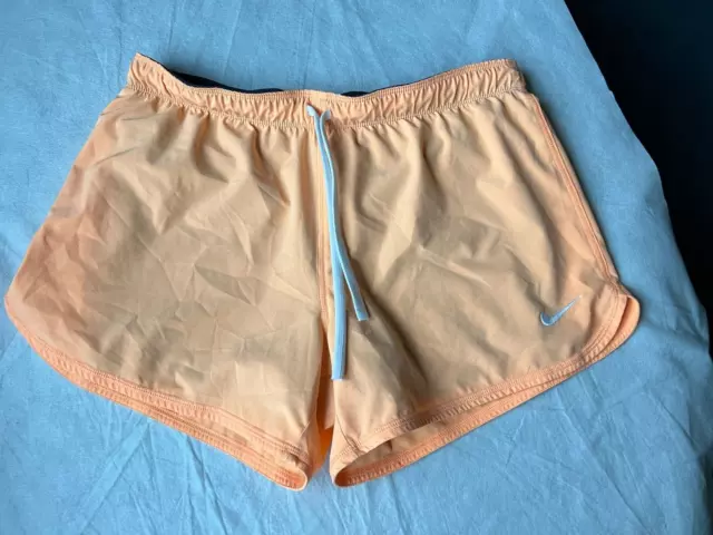 Womens Nike Dri Fit Phantom 2 in 1 Training Shorts  SZ M