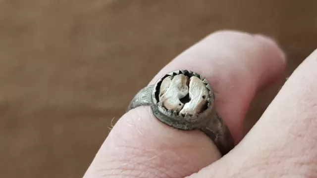 VR. & unique Stunning Roman silver ring & Evil Eye A must read description L533