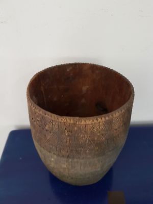 Old wood vase thailand tribu . Ancien vase en bois tribu thailande 3