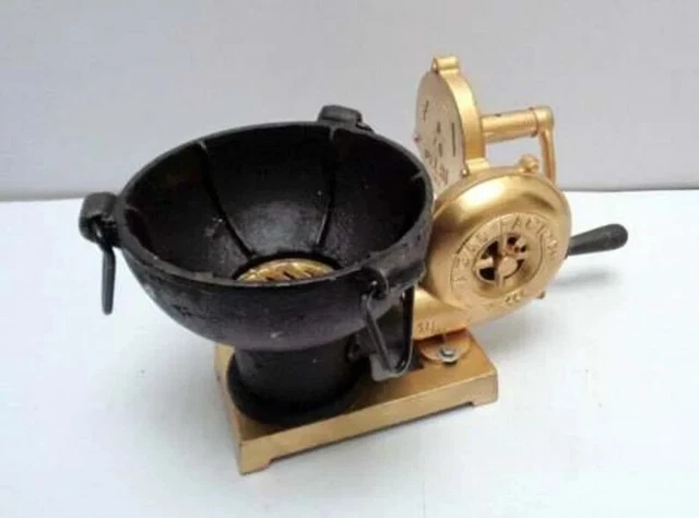 Stile Vintage Forge Fornace Con Mano Soffiatore Pedale Tipo Manico Blacksmith