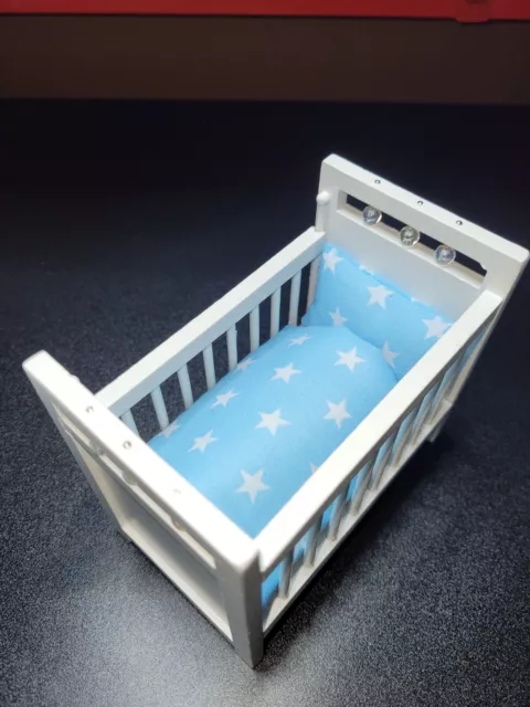 Dolls House Cot Bedding Set 1/12 Scale ..I have a few for sale (cb72)