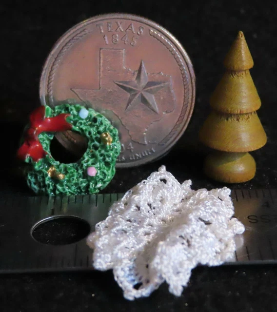 Christmas Tree Wood Wreath Doily Skirt House Decor OK AS IS 1:12 Miniature 1752