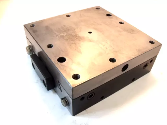 System 3R 3R-29.2 150mm x 150mm Maxi Pallet & 3R-27.2 Maxi Manual Chuck Assembly