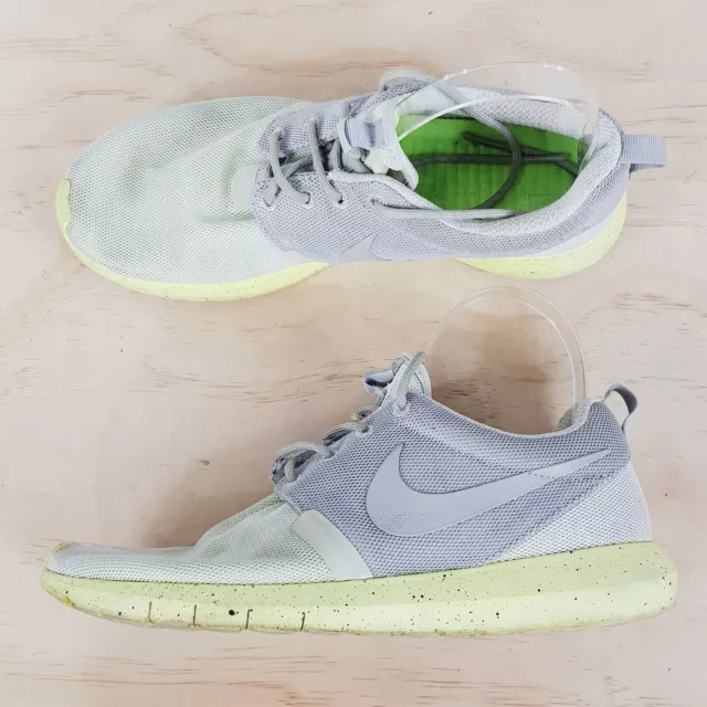 NIKE MENS SIZE EUR 41 or US 8 UK 7 Roshe Run Sneakers Shoes