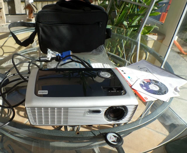 NOBO S28 PROJECTOR WORKING SEE VIDEO for sky dvd tv big screen movies computer
