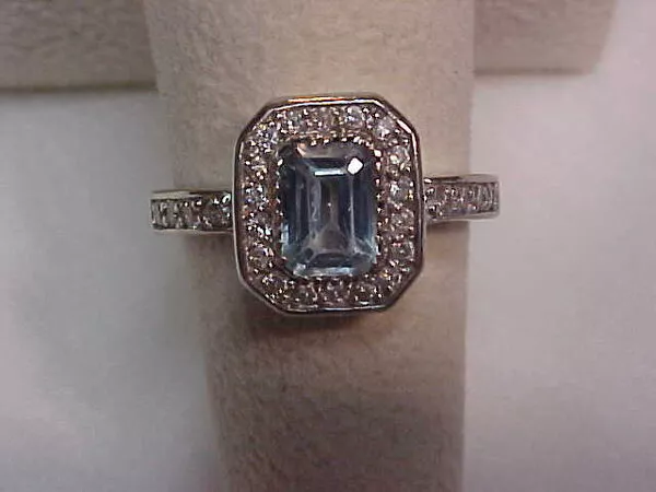 ESTATE .75CT EMERALD CUT AQUAMARINE & DIAMOND HALO RING 14K WHITE GOLD sz6.75