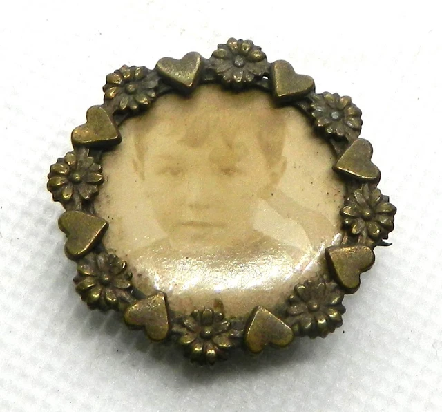jolie broche en argent Jeanne D'Arc début 1900
