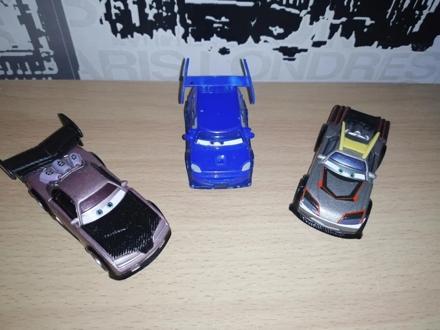 lot de  voitures cars disney pixar  mattel metal  d occasion