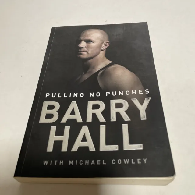 Barry Hall - Pulling No Punches by Michael Cowley Large Paperback free post