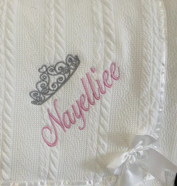 Personalisierte bestickte Deluxe Winter Baby Decken rosa, blau, weiß oder grau!