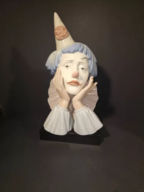 Lladro Jester with Base  1982-vintage