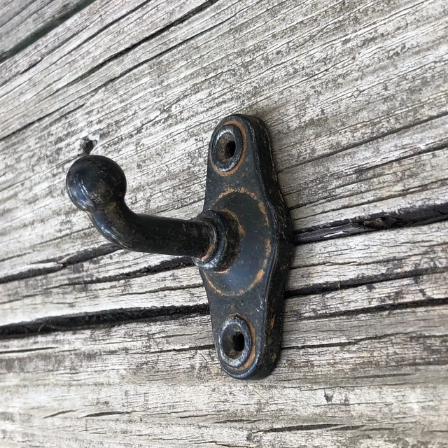 Cast Iron Wall Hook Rustic Black Coat Hat Towel Hanging Heavy Duty