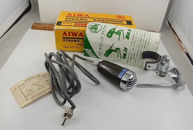 AIWA DM-14 ダイナミックマイク AIWA DYNAMIC MICROPHONE And Stand DM - 14 Vintage Japan $25.00