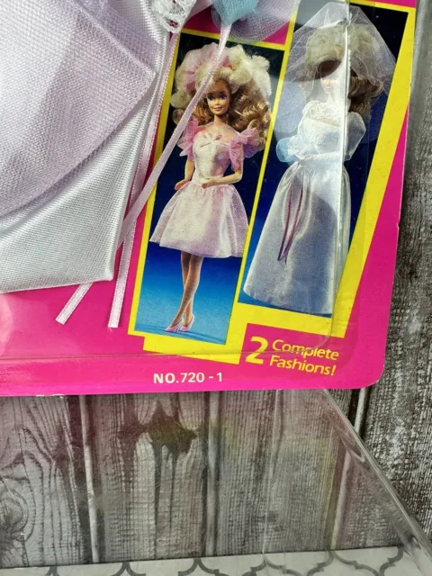 Vintage 1989 Barbie Fantasy Fashion Gift Sets #720-1 NRFB 2 Complete Outfits 3
