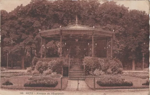 CPA 57 - Moselle - Metz - Kiosque de l'esplanade