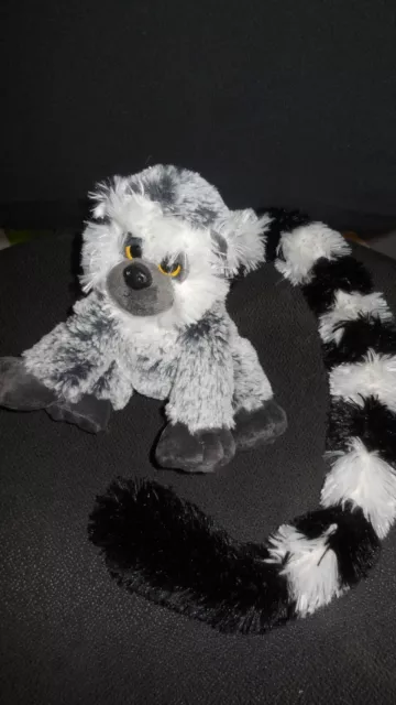 doudou peluche singe lémurien noir blanc gris NATURE PLANET 17cm assis