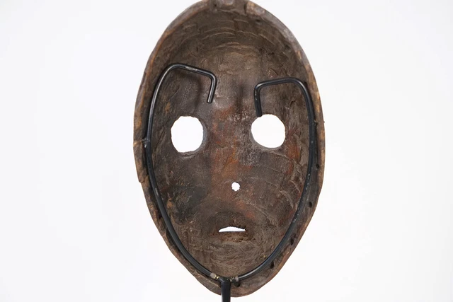 Attractive Dan Mask 8.5" - Ivory Coast - African Art 7