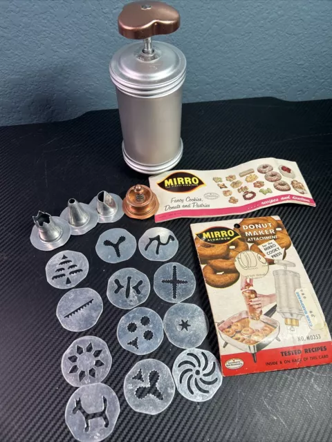 Vintage Mirro Aluminum Cookie Press & Pastry  Decorator Set Complete. Spritz