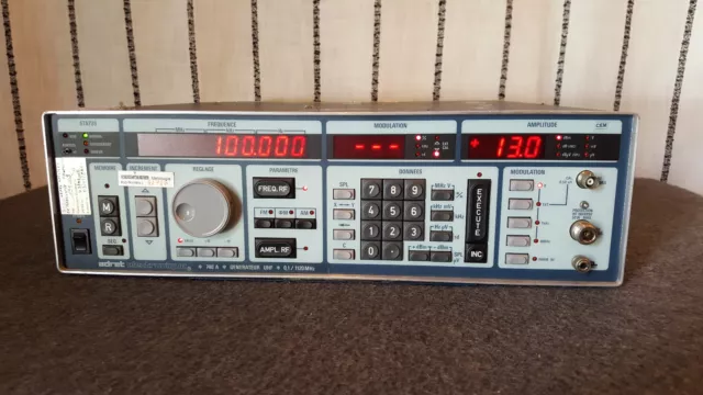 ADRET SCHLUMBERGER 740A GENERATEUR UHF 0,1/1120MHz OPT.3