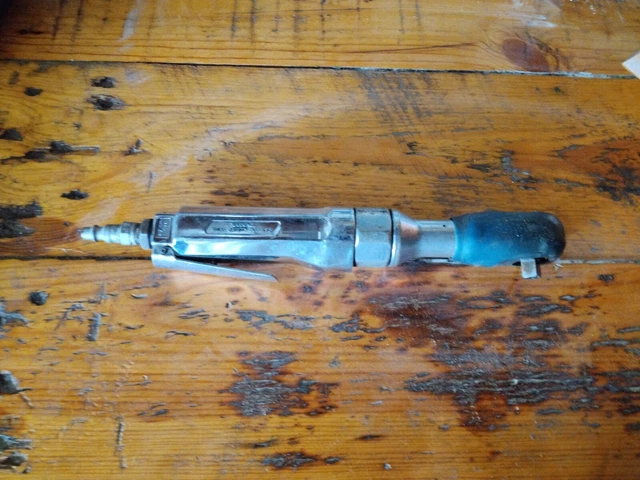 Blue Point AT700F 3/8" Drive Heavy Duty Pneumatic Air Ratchet
