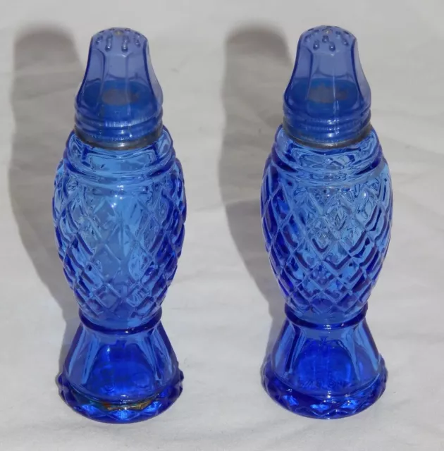 Vintage Avon Cobalt Blue Pressed Glass Salt & Pepper Shakers with lids 2