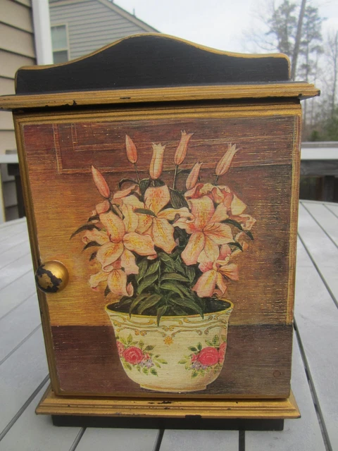 VTG Folk Art Painted Wooden Wall Mount Key Holder Cabinet Storage Box W/Hooks