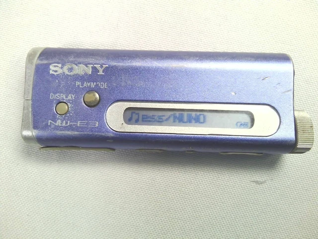 SONY NW E3 Network Walkman Digital Music Audio Player Silver 64MB